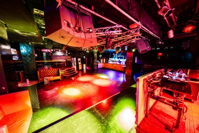 Mainroom12